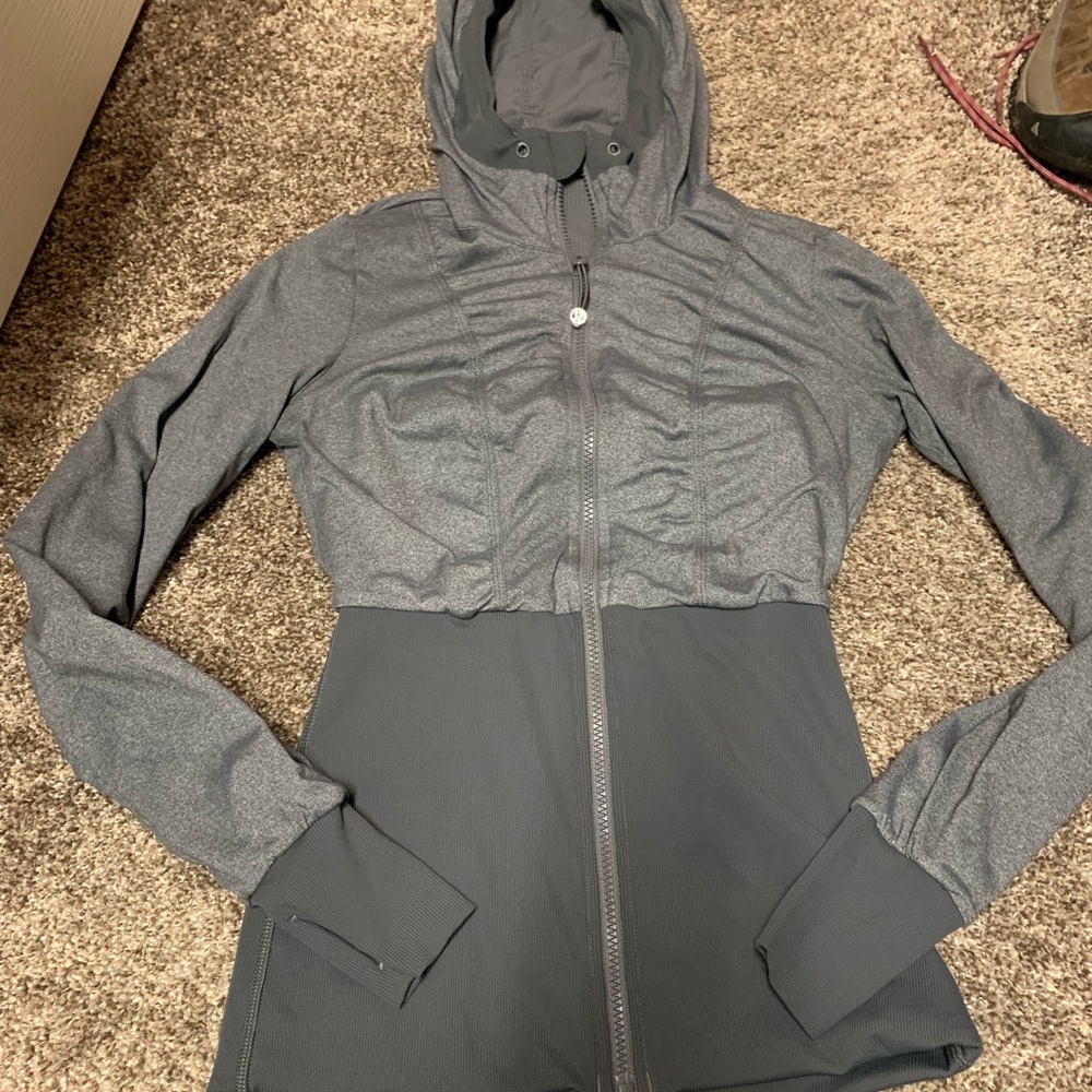 Lululemon reversible dance studio jacket sz 4